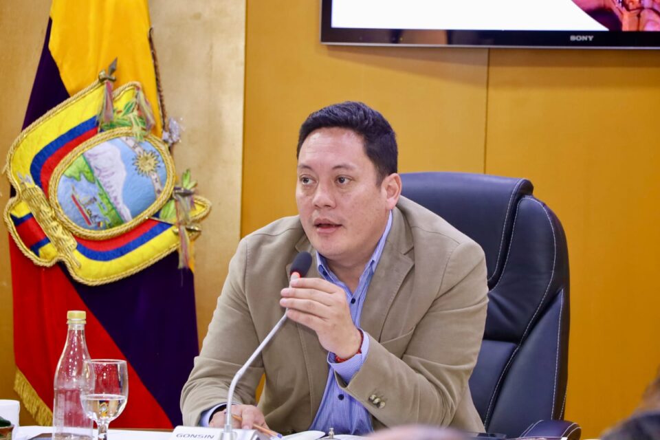 Juez dicta orden de captura contra el alcalde de Cuenca, Cristian Zamora, por inasistencia a juicio
